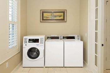 24 Hour laundry room